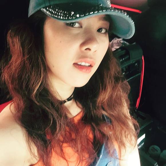 Meet your Posher, Cynthia - Picture 1 of 1